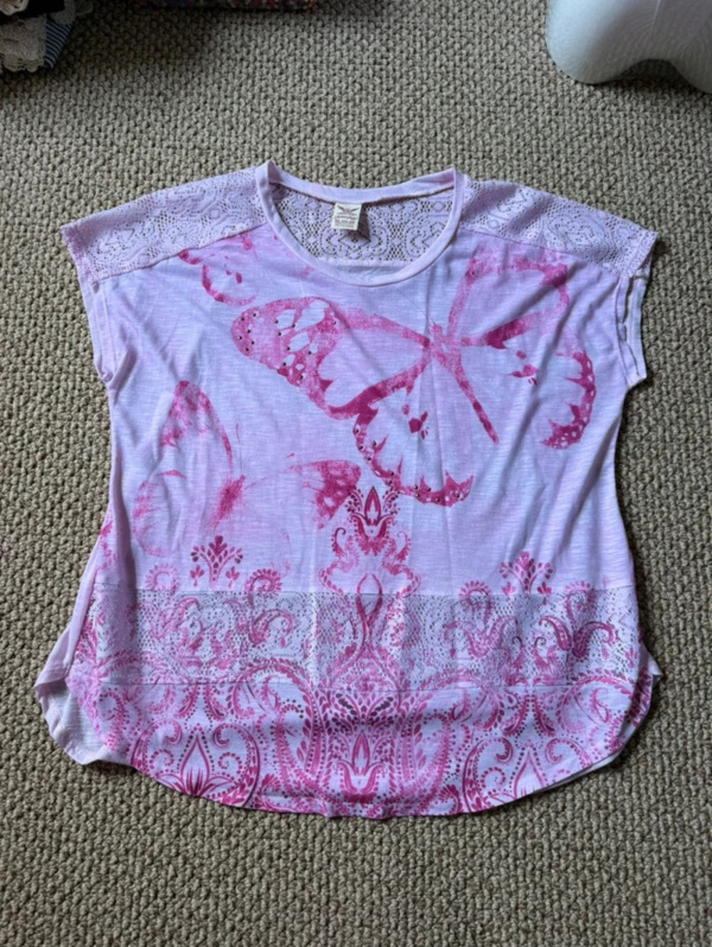 y2k Faded Glory pink butterfly top with lace detailing